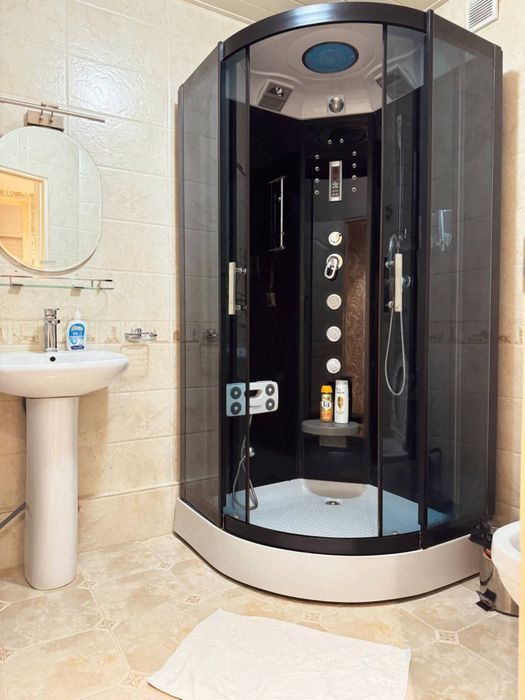 Посуточно Ц-5 самый центр спальный район