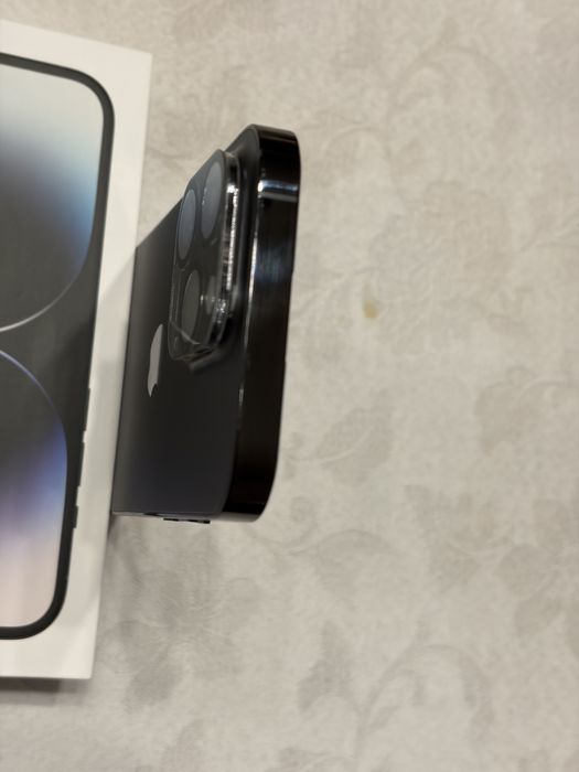 Продавам iphone 14 PRO 256 GB