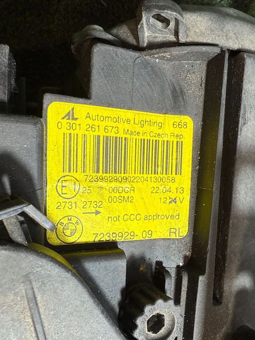 FAR STANGA UK CU LUPA XENON COMPLET CU BLOCURI BMW E93 320D 2013 2.0 DIESEL COD OEM 7356250 / 7263052 / 7263087 / 7239929 / DECAPOTABILĂ (CABRIOLET) 2005-2013