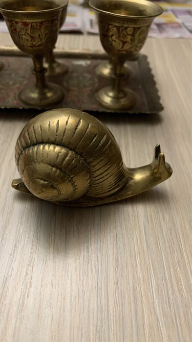 Бронзови фигурки различни