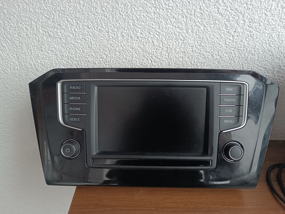 Vând display 5g0919606 5g0919605 Rama inclusa in pret