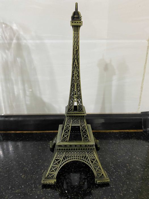 Сувениры и подсвечники