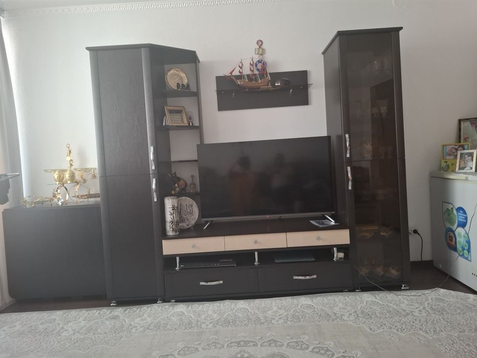 Стенка в зал.в отличном состоянии