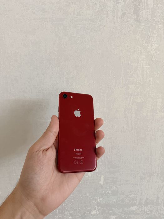 IPhone 8/64 Red - В отличном состоянии