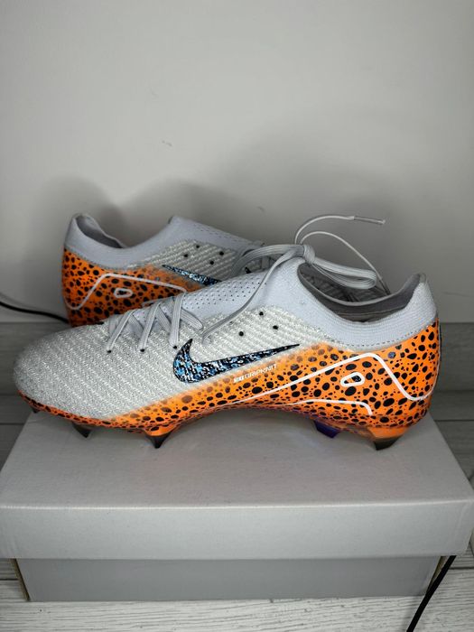Ghete fotbal noi Elite Version originale