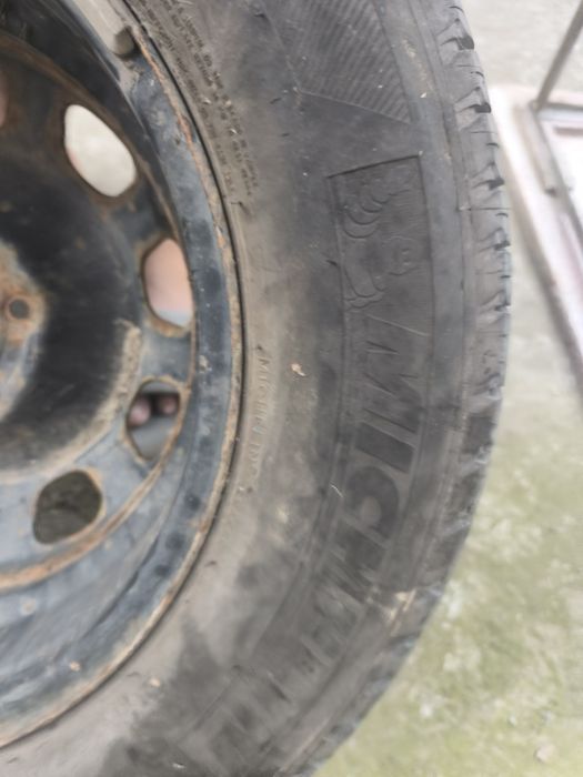 Vând geanta Duster michelin