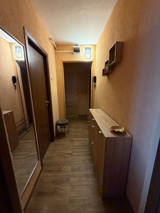 Apartament cu  3 camere semidecomandat , 50 mp , etajul 3 , Cartier Vitrometan, Mediaș,  Strada Rubinului