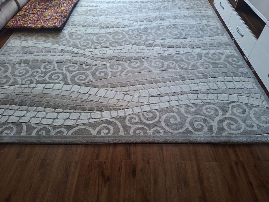 Гилам сотилади 3/4