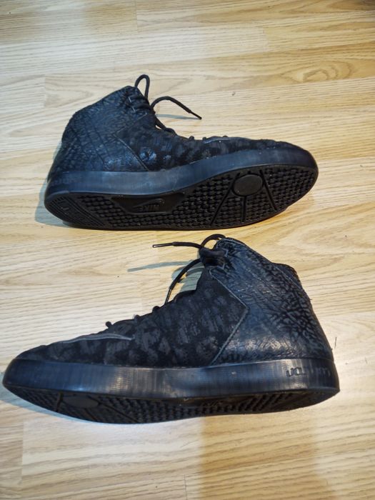 Adidași Nike LeBron NSW nr 42