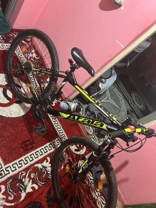 Vând Bicicleta aproape noua!