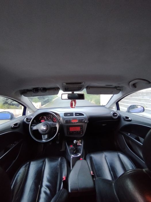Vând Seat leon 1P