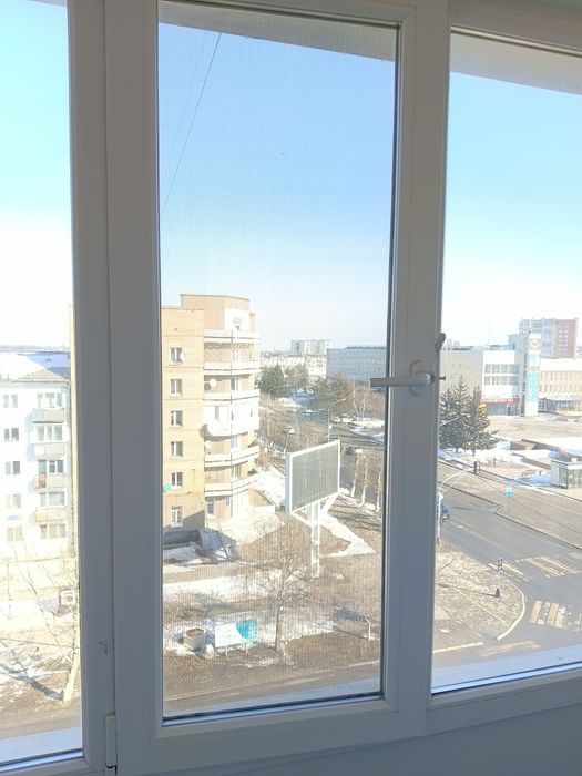 Продам двухэтажную 5 комн. квар. 1 - 80- 6 этаж