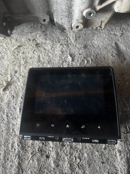 екран за навигация Renault Clio