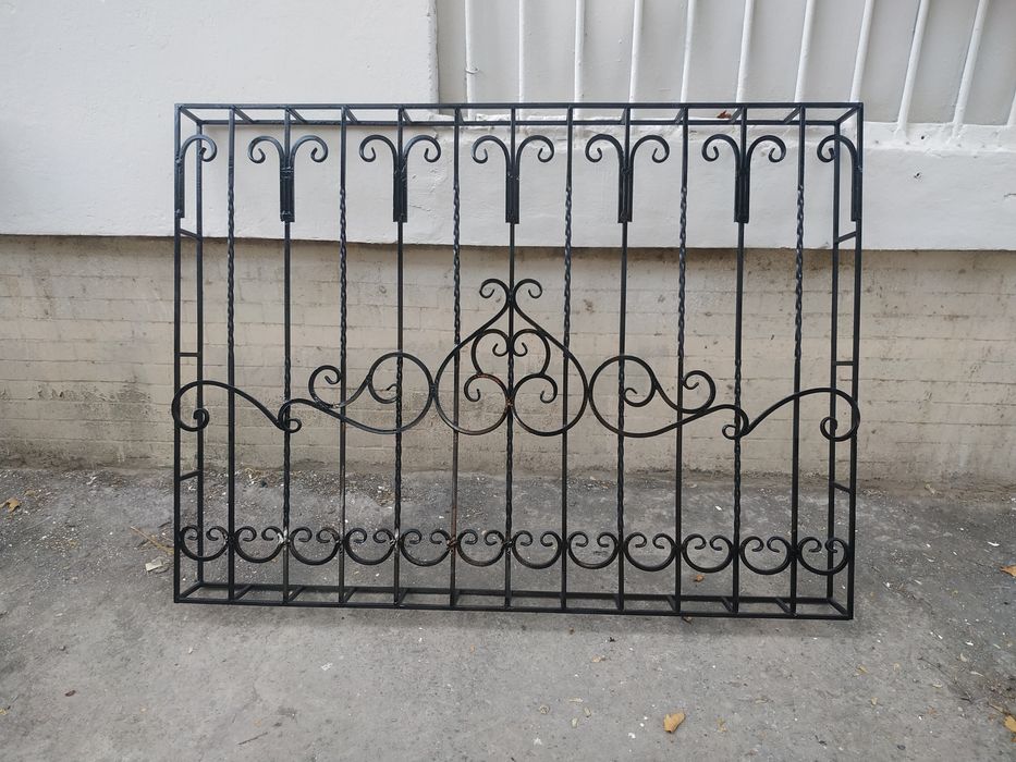 Решетки перила ограждения навесы и т.д.