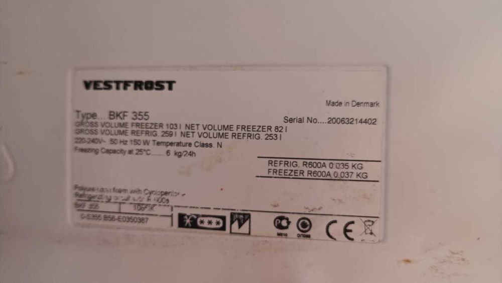 Продам 2-камерный холодильник VESTFROST BKF-355
