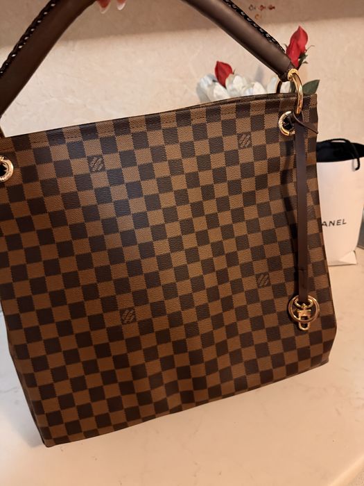 Дамска чанта Louis Vuitton Artsy