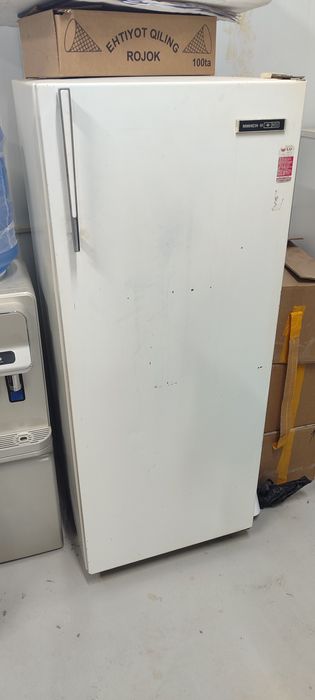 Холодильник сотилади арзон нархда