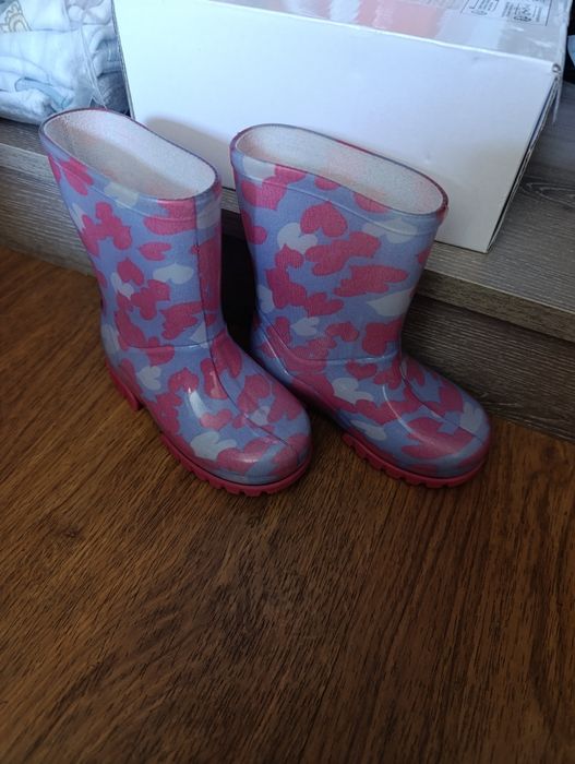 Маратонки сандали пантофки 18.5 до 23 номер