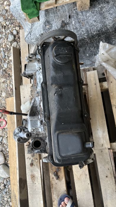 Продам мотор от Пассат Б3 обьем 1.8