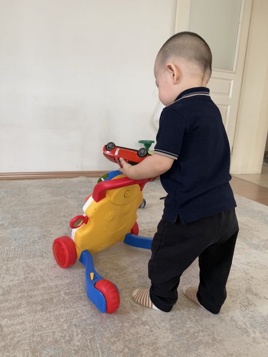 Продам Chicco толокар