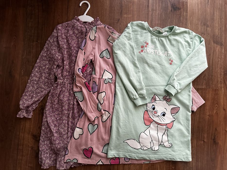 Rochite marimea 122/128