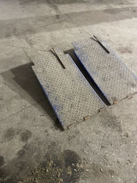 Продам 4-х точечный подъемник