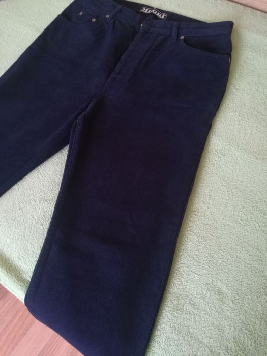 Дънки-тъмно сини,сиви и деним