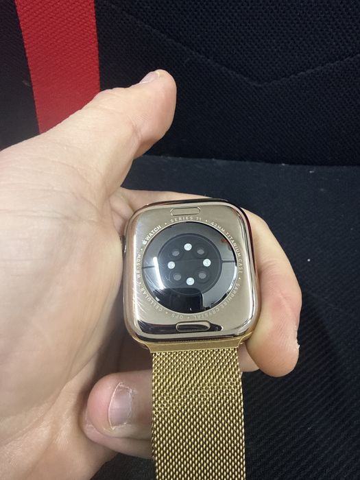 Apple watch seria 11 42mm titan gold