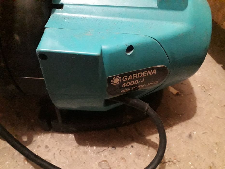 Хидрофорна помпа с презостат Gardena