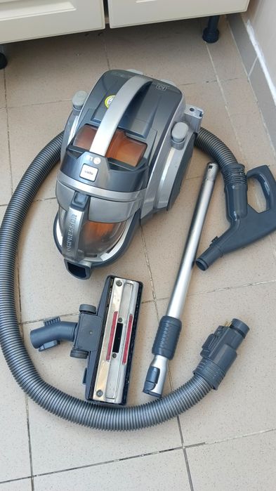 Пылесос LG kompressor 2000W