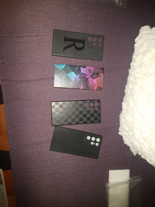 - Vând Huse Samsung S22 Ultra