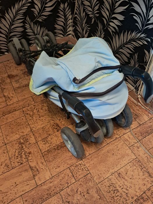 Продам коляску недорого