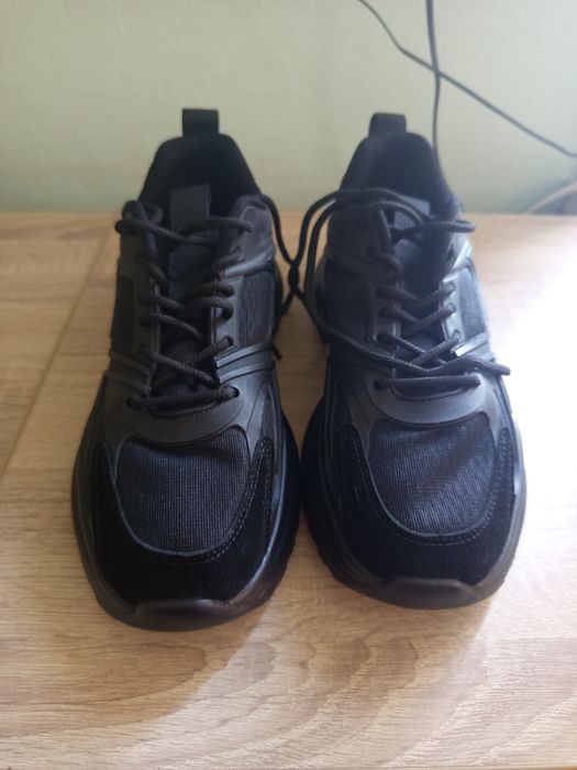 Мъжки маратонки 40 номер