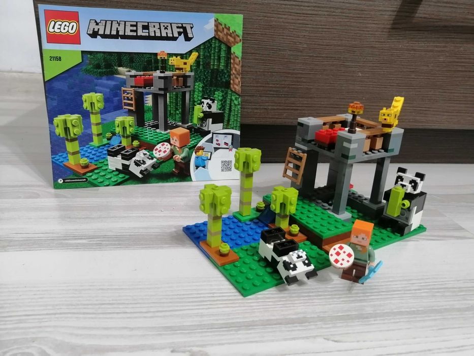 Pachet 2 seturi LEGO Minecraft: 21158 + 21162