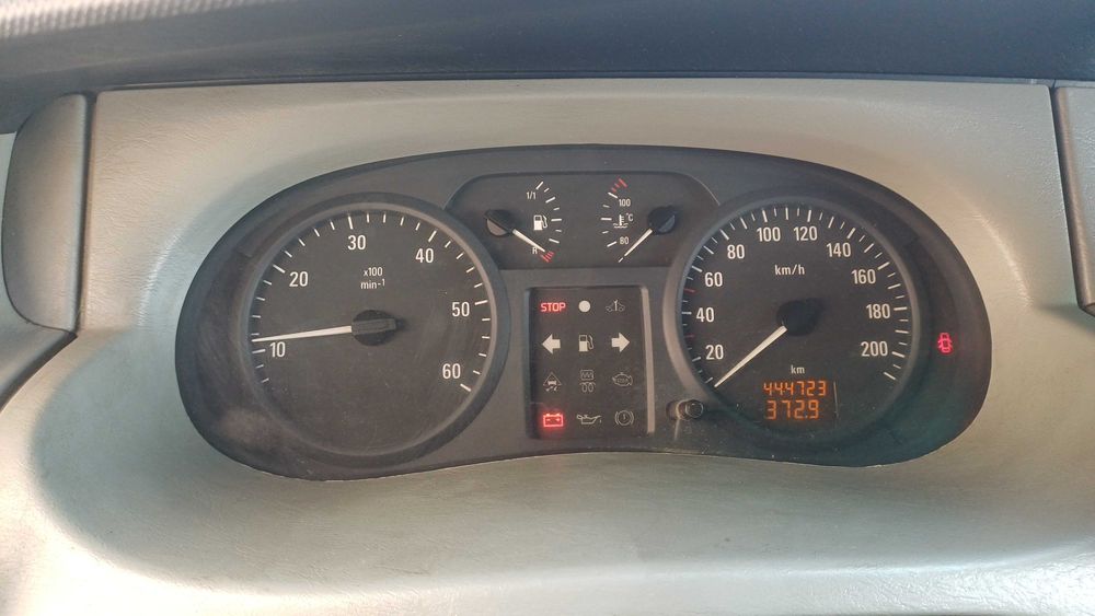 Opel vivaro 1.9 cdi 2005