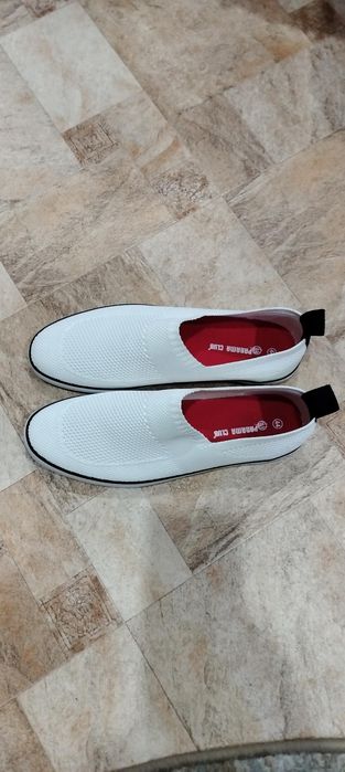 Продам мокасины новые 44 размер