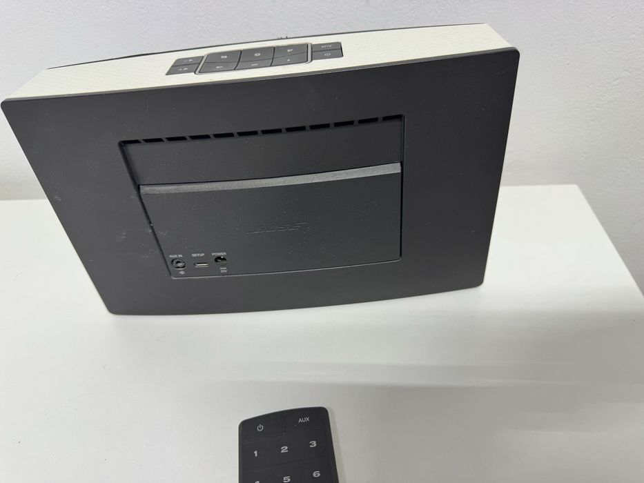 Boxa Bose SoundTouch Portable Wi-Fi | Internet Radio | Preseturi