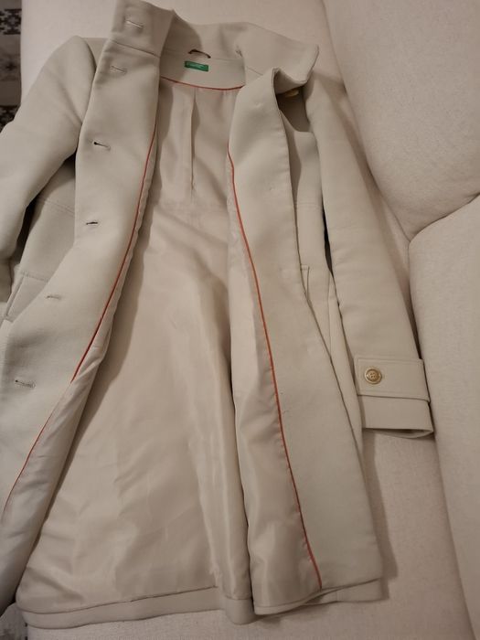 Пролетна връхна дреха Бенетон