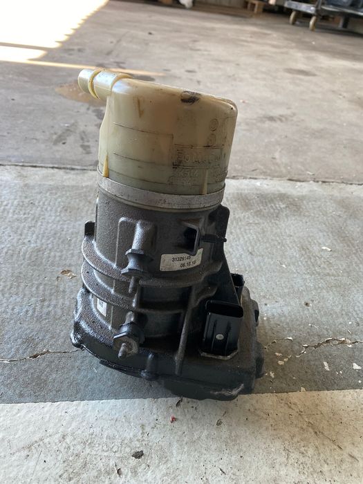 Pompa servodirectie VOLVO XC60 V60 S80 XC70 V70 S60 31329145 36050681