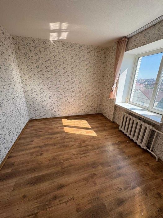 Продается трехкомнатная квартира