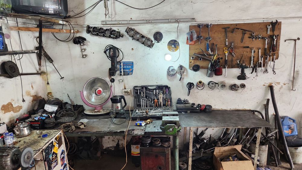 MOTOR XODOVOY Ustaxona jihozlari sotiladi arendasini berib ishlaysiz