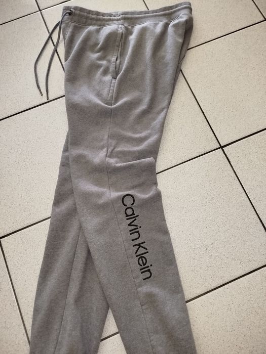 CALVIN KLEIN® - мъжко спортно долнище - S/М