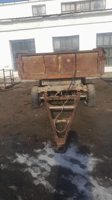 Прицеп самосвал.