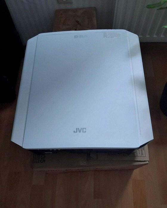 Проектор JVC DLA-X35WE