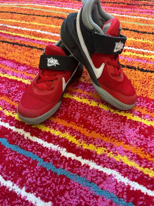 Adidași Nike mărimea 28