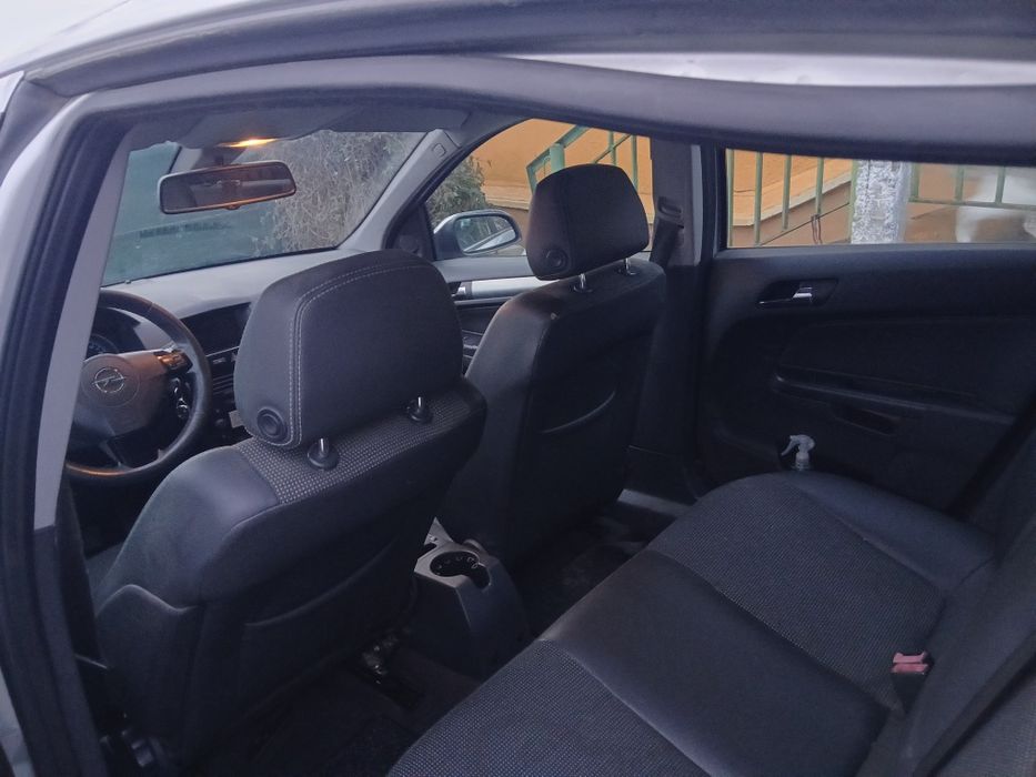 Opel Astra H, 1.7, an 2010