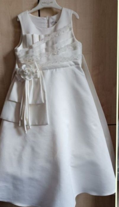 Продам фирменное платье