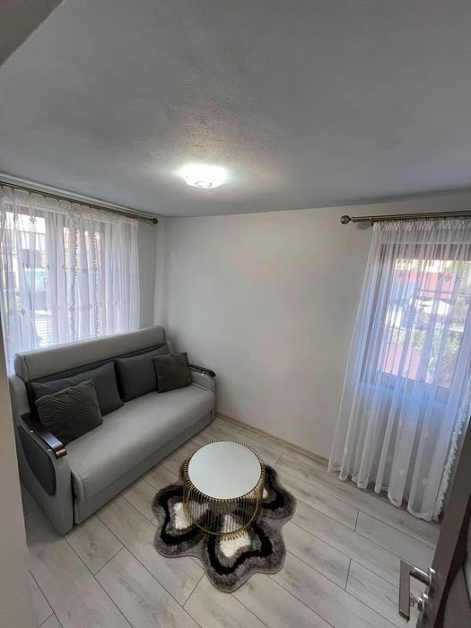 Apartament de închiriat