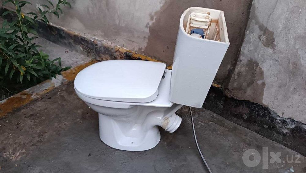 Унитаз с бочком б/у