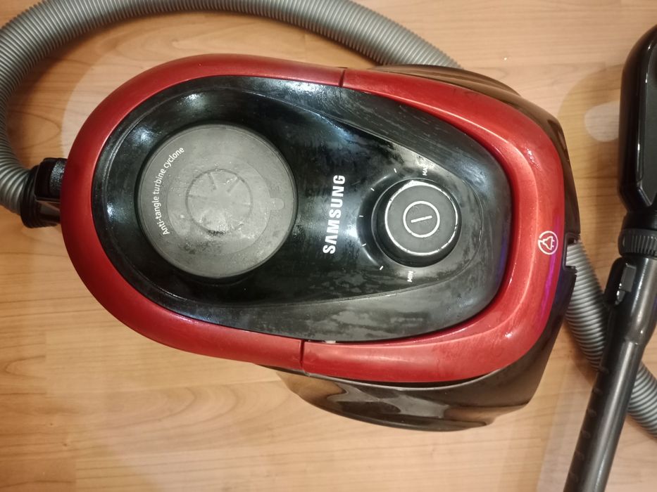Пылесос самсунг .